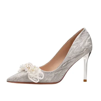 Сватбени обувки с декорация във формата на кристали, дамски обувки за булката на висок ток с остър пръсти и цвете сребърен, дамски обувки-лодка на висок ток