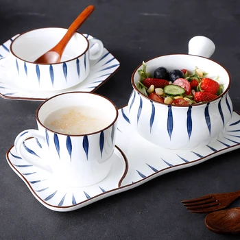 Лека луксозна купа за закуска в японски стил с дръжка на една персона, комбиниран набор от ястия, чаша за закуска, творчески чаши за кафе
