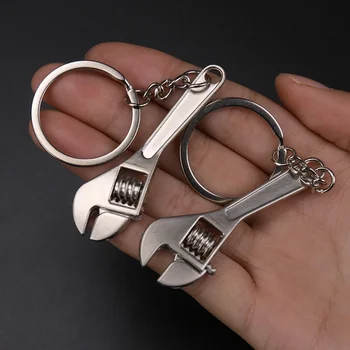 1 бр. мултифункционално мини-ключ на Преносими ръчни инструменти челюст, на ключ, ключодържател универсален регулируем гаечен ключ