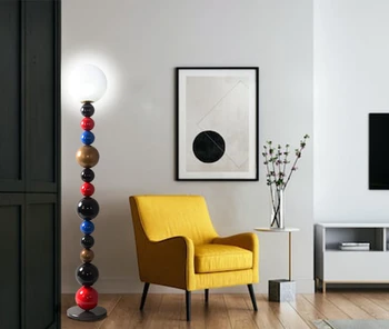 Скандинавските модерни минималистичные осветителни тела за Украса на мека мебел за дневна спални под лампа Дизайнерски Креативен и малко луксозен Стъклен лампа